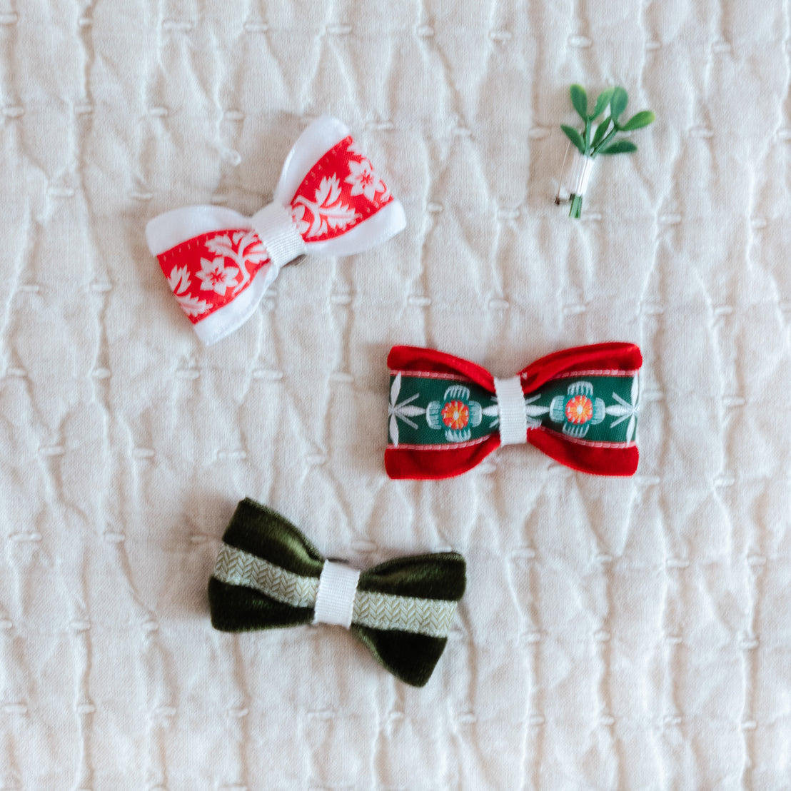Holiday Velvet Bow Tie & Boutonniere