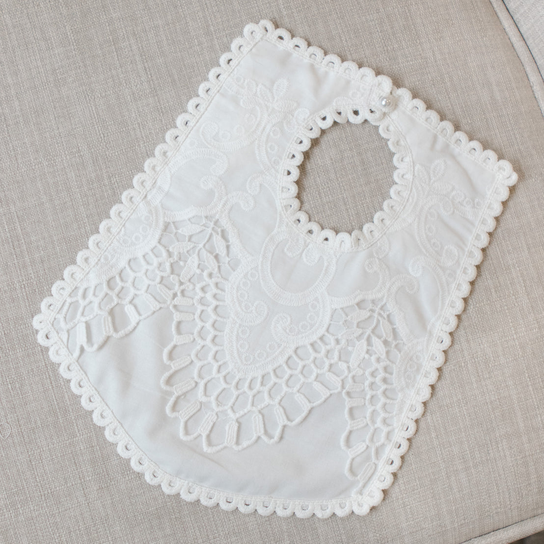 Lily Bib