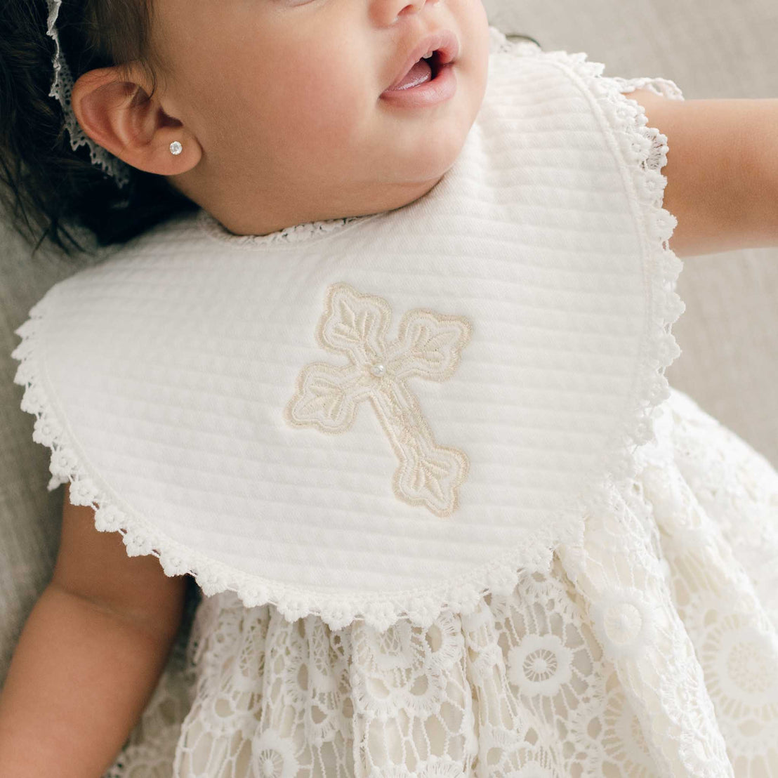 Poppy Bib