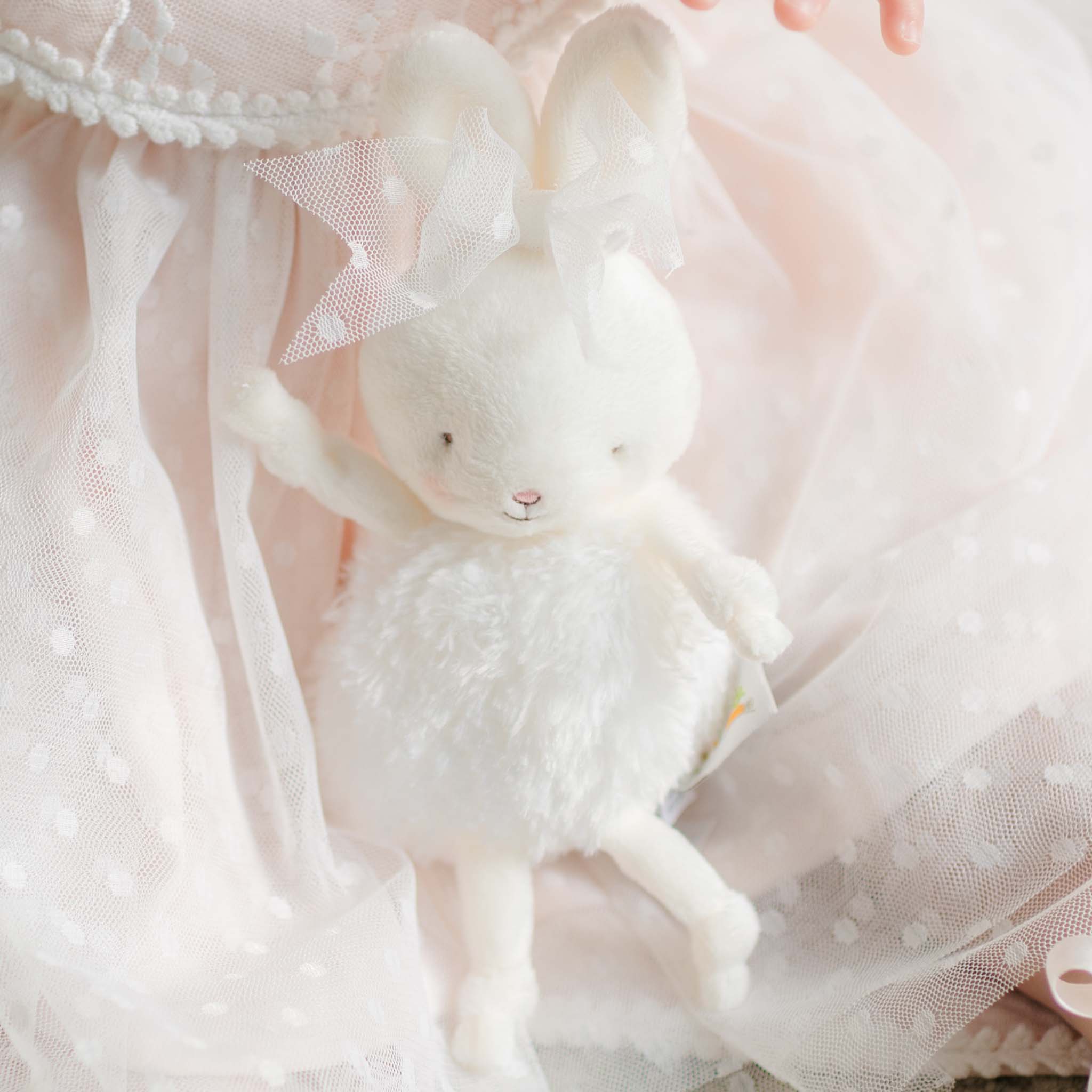 ほ*の様 【VanityME】Tutu Baby Bunny ホワイト baby-heirloom-sophia-roly-poly